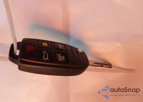 2011 Volvo Xc90 3.2 z USA, uszkodzony, nr VIN YV4952CY4B1604487